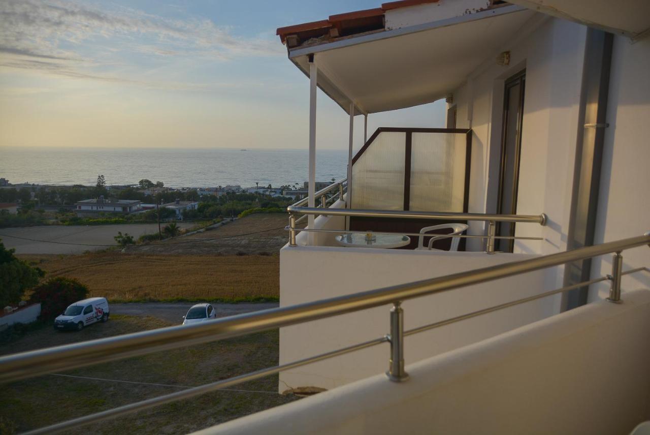 Adel Paradise Adelianos Kampos Exterior foto