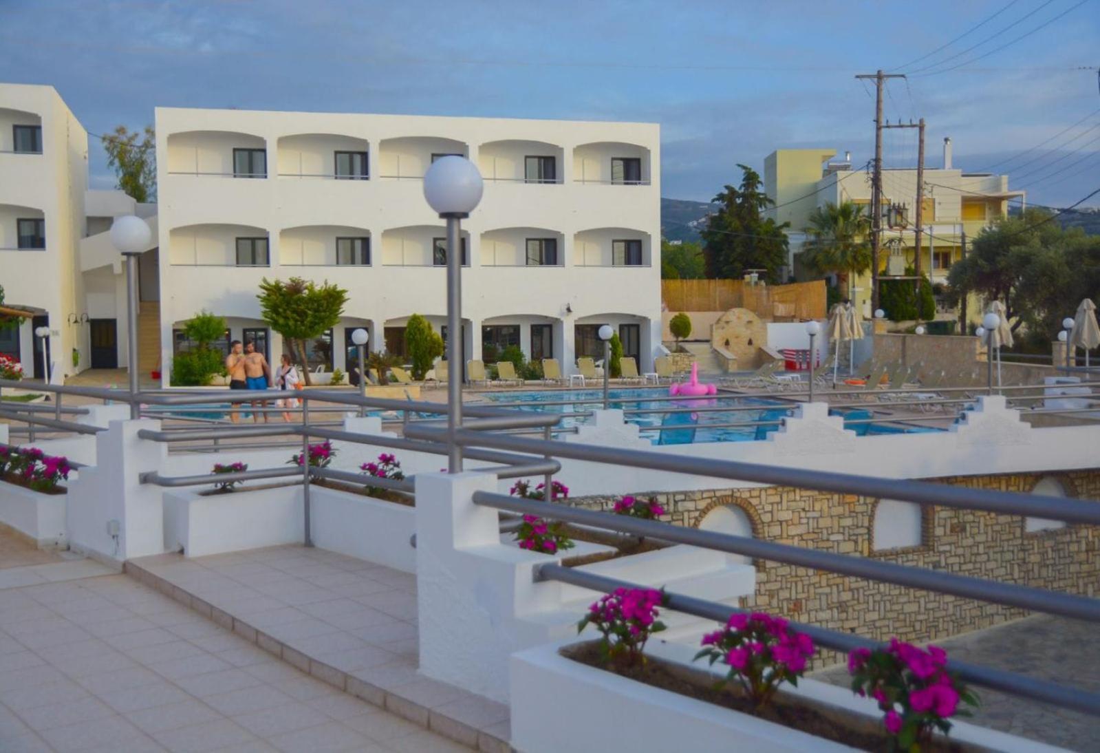 Adel Paradise Adelianos Kampos Exterior foto